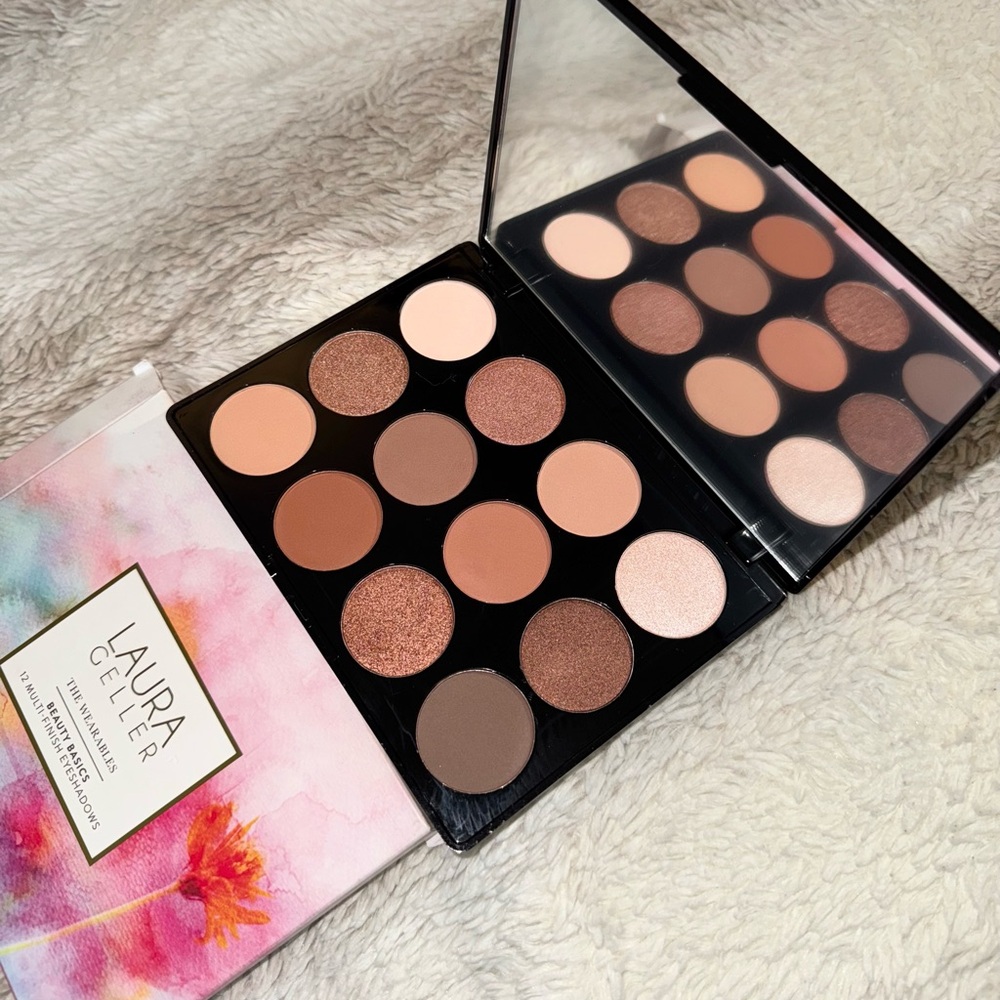 NEW Laura Geller Beauty Basics 12 Multi Finish Eyeshadow